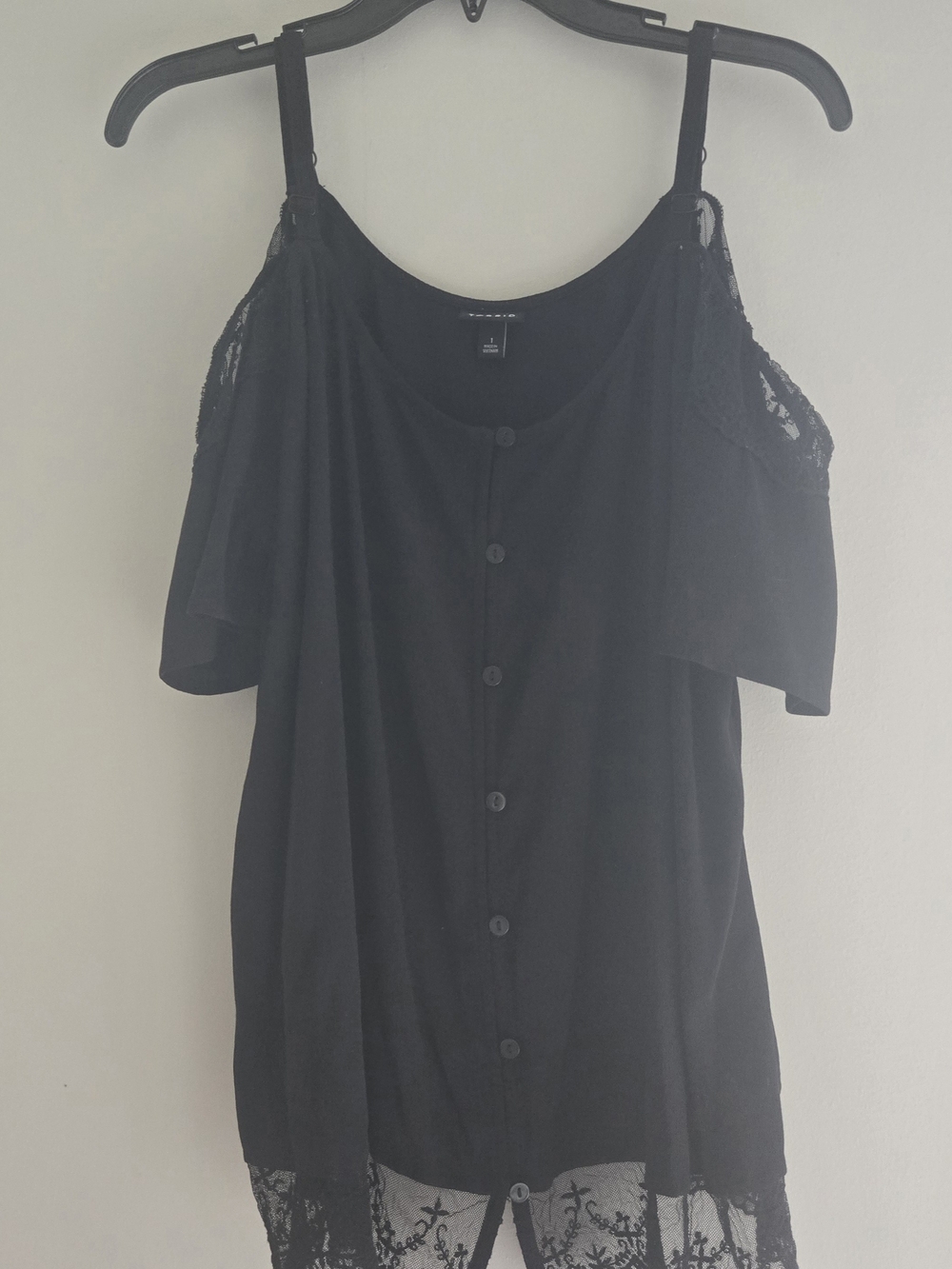 TORRID Black Lace-Trim Cold Shoulder Button Front Women's Top 1x